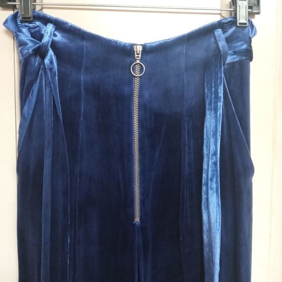 INTERMIX Sz. 6 New Claudia Velvet Pleated Wide-Leg Pants - Picture 8 of 12
